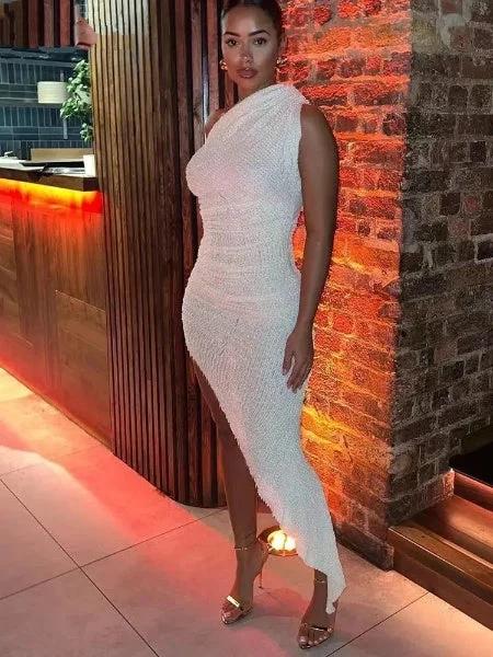 Sustainable Women's Apparel Flowy Fabric Chic Solid Off-Shoulder Midi Dress