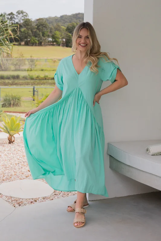 Women's Stylish Vacation Attire Effortless Comfort Peak Maxi Dress | Seafoam