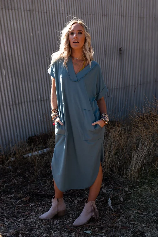 Tailored Clothing For Women Exclusive Discount The Nest On The Go Round Hem Pocketed Midi Dress - Teal