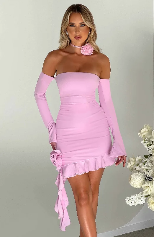 Women's Travel Outfit Set Score Big On Glamorous Red - Carpet Styles Alix Mini Dress - Pink Women's Travel Outfit Set Score Big On Glamorous Red - Carpet Styles Alix Mini Dress - Pink