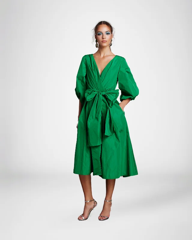 Women's Seasonal Clothing Clearance Event MIDI DRESS WITH SLEEVES