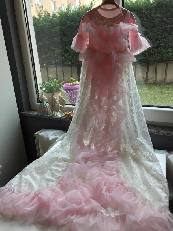 Women's Stylish Vacation Attire Budget Friendly Fashion Ruffle Layer Heirloom Gown