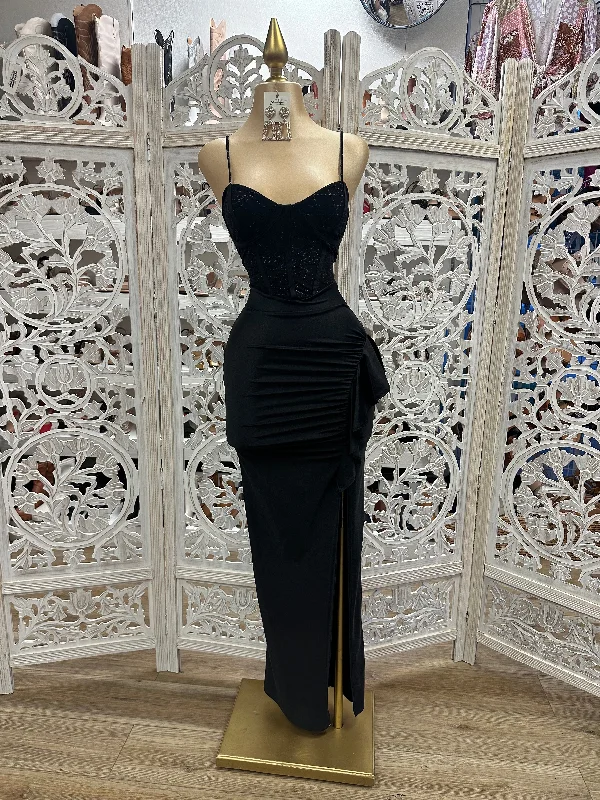 Sustainable Women's Clothes Insane Discount Onslaught Glitter Lined Black Gown- Stretchy