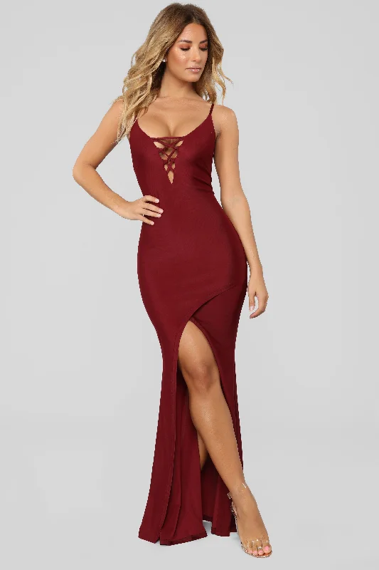 Women's Occasion Wear Clothes Best Seller Azariah Lace Up Maxi Dress - Burgundy