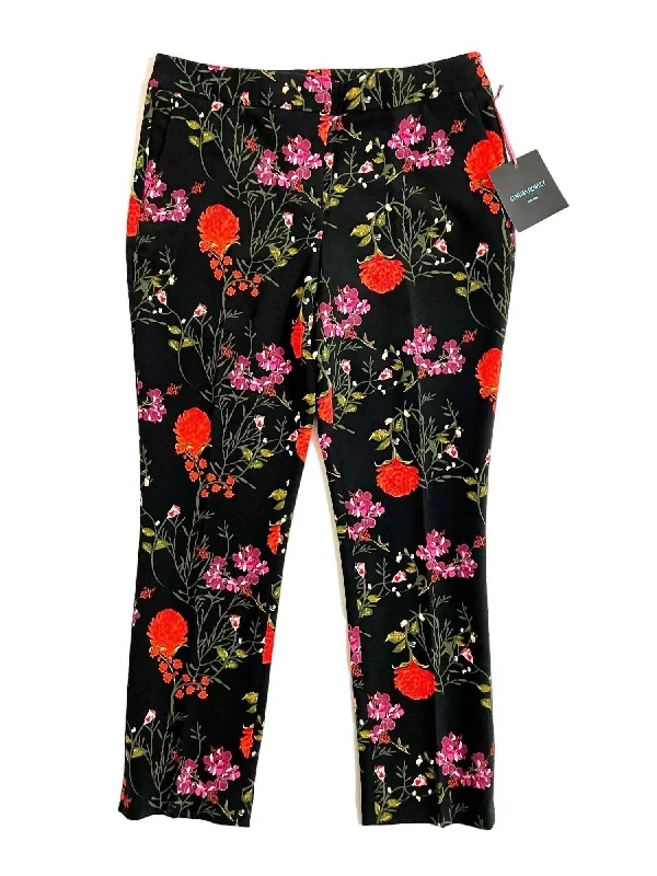 Women's Holiday Outfit Hot Styles Women's Cropped Floral Print Cigarette Leg Pant In Multicolor Women's Holiday Outfit Hot Styles Women's Cropped Floral Print Cigarette Leg Pant In Multicolor