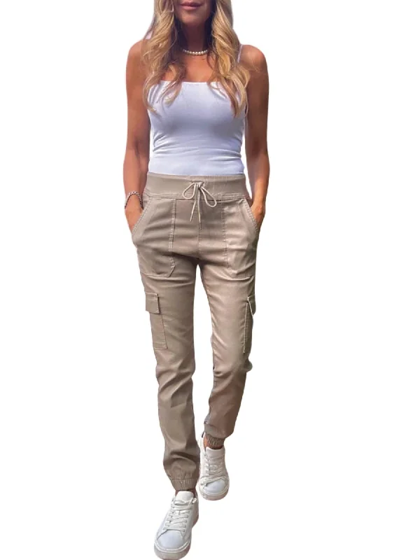 Women's Outfit For The Office Elevate Your Wardrobe Gaya Cargo Pants In Taupe Domino Women's Outfit For The Office Elevate Your Wardrobe Gaya Cargo Pants In Taupe Domino