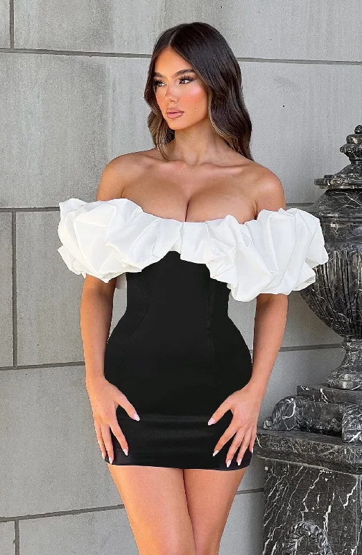 Casual Attire For Women Discounts On Casual Weekend Styles Allie Mini Dress - Black/White Casual Attire For Women Discounts On Casual Weekend Styles Allie Mini Dress - Black/White