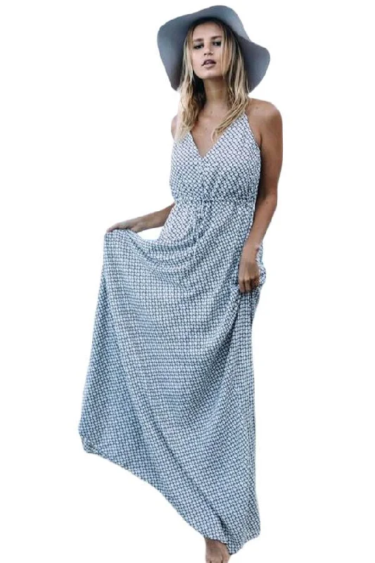 Women's Transitional Garments Fashion Forward Femininity JuliaFashion-Fish Net Allover Printed Plunging Neck Maxi Dress Women's Transitional Garments Fashion Forward Femininity JuliaFashion-Fish Net Allover Printed Plunging Neck Maxi Dress