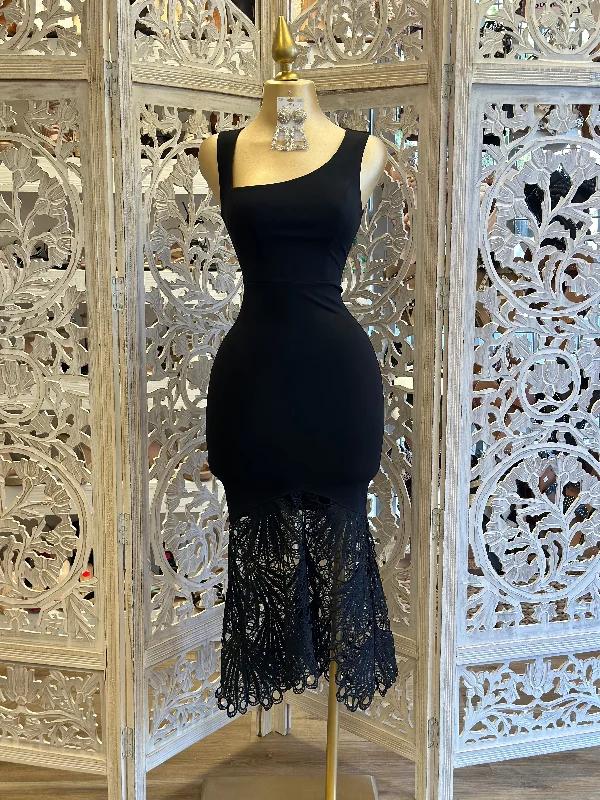 Refresh Your Wardrobe At A Fraction Of The Cost Black Assymetrical Lace Dress