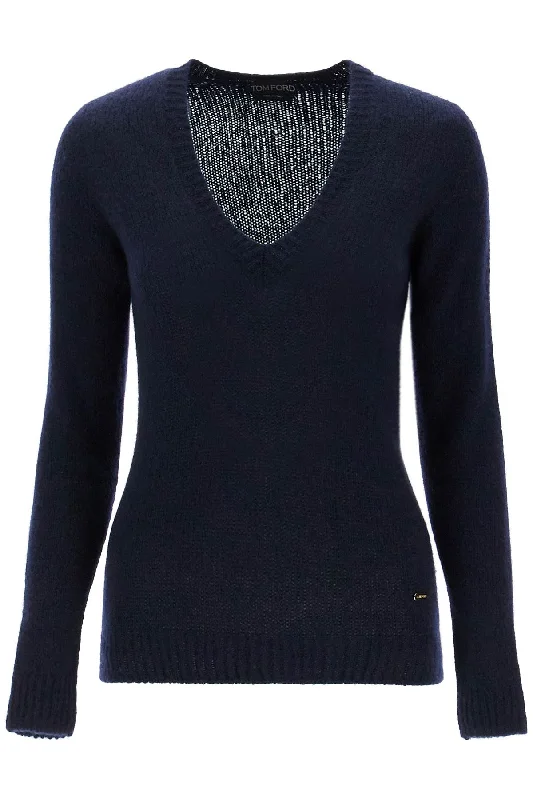 Stylish Women's Garments For Holidays Latest Trends Tom Ford Women's Regular Fit V-Neck Pullover Sweater. Stylish Women's Garments For Holidays Latest Trends Tom Ford Women's Regular Fit V-Neck Pullover Sweater.