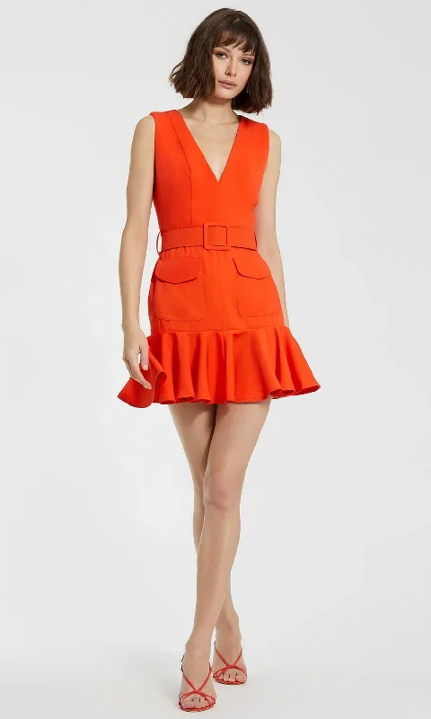 Women's Resort Garments Casual Weekend Relaxed Style Mac Duggal 20956 - Sleeveless V-Neck Cocktail Dress