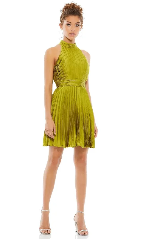 Chic Women's Garments Gorgeous Glamour Collection Mac Duggal 26645 - Sleeveless Halter Cocktail Dress Chic Women's Garments Gorgeous Glamour Collection Mac Duggal 26645 - Sleeveless Halter Cocktail Dress