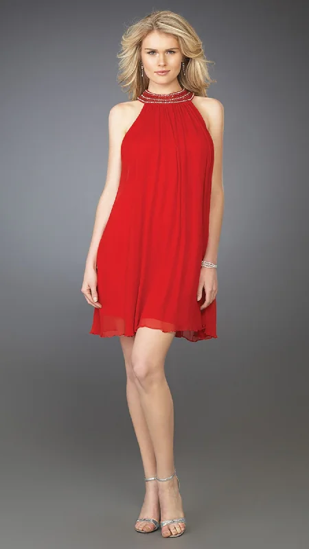 Women's Everyday Garments Quality Driven Apparel La Femme - Sleeveless Halter Finely Pleated Dress 13963 Women's Everyday Garments Quality Driven Apparel La Femme - Sleeveless Halter Finely Pleated Dress 13963