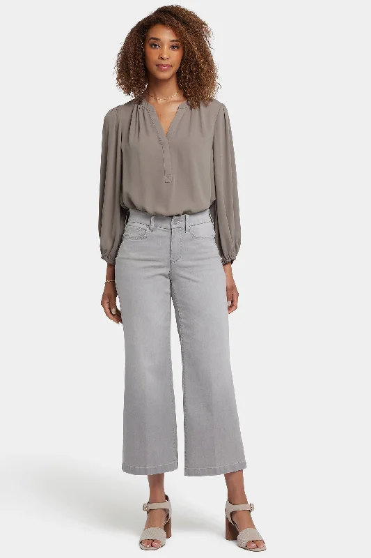 Charming Women's Outfit For Special Occasions End Of Season Clearance Waist-Match™ Teresa Wide Leg Ankle Jeans - Grenada Mist Charming Women's Outfit For Special Occasions End Of Season Clearance Waist-Match™ Teresa Wide Leg Ankle Jeans - Grenada Mist