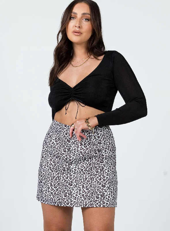 Fashionable Women's Clothes Seasonal Fashion Selby Mini Skirt Black / White Leopard