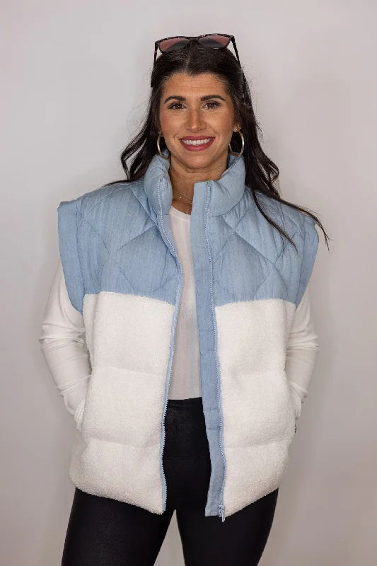 Women's Urban Clothing New Season Fashion Preview Sale Quilted Fleece Blue Colorblock Vest Women's Urban Clothing New Season Fashion Preview Sale Quilted Fleece Blue Colorblock Vest