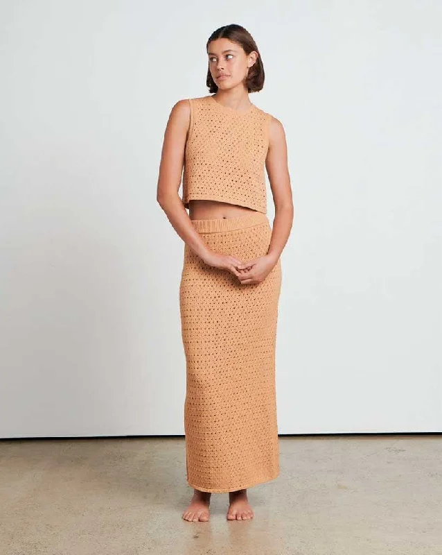Women's Wardrobe Apparel Feminine Soft - Hued Styles The Open Gauge Midi Skirt
