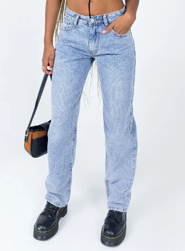 Women's Cozy Clothes Unbeatable Deals Stunner Low Rise Light Wash Jeans Denim