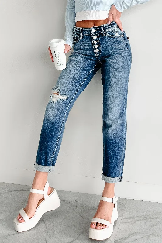 Women's Work Outfit Feminine Grace Justin Mid Rise Button Fly Judy Blue Boyfriend Jeans (Medium) Women's Work Outfit Feminine Grace Justin Mid Rise Button Fly Judy Blue Boyfriend Jeans (Medium)