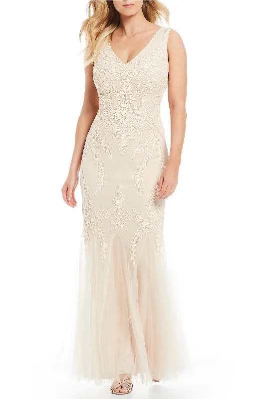 Women's Athletic Outfit Discover Now Cachet - Sleeveless V-Neck Soutache Trumpet Dress 57058KSC