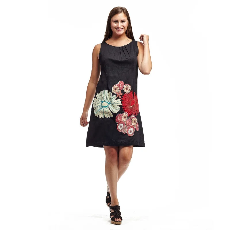 Formal Clothing For Women Shop Sale Items La Cera Women's Appliqued Sleeveless Round Neck Dress